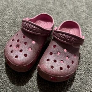 Crocs young kids pink sparkle style size 10 good used condition